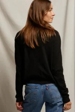 Axel Long Sleeve T-Shirt Black