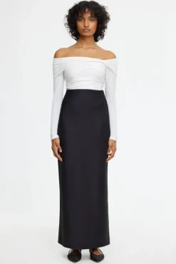 Balderstone Skirt Black