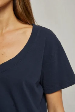 Hendrix Cotton Boxy V Neck Tee Navy
