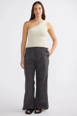 Korey Assymetric Tank