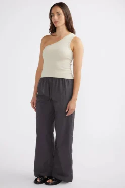 Korey Assymetric Tank