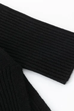 N.84 Cashmere Blend Oversized V Neck - Black