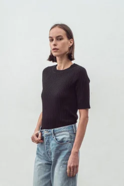 N48C Short Sleeve Pullover Black