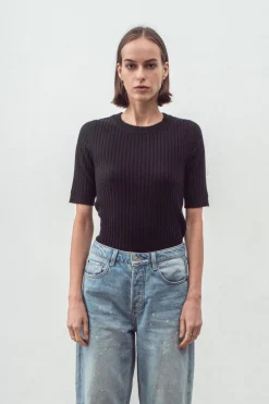 N48C Short Sleeve Pullover Black