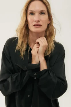 Silk Laundry Boyfriend Shirt Black