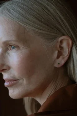 Stella Earrings Gold With Chrome Diopside